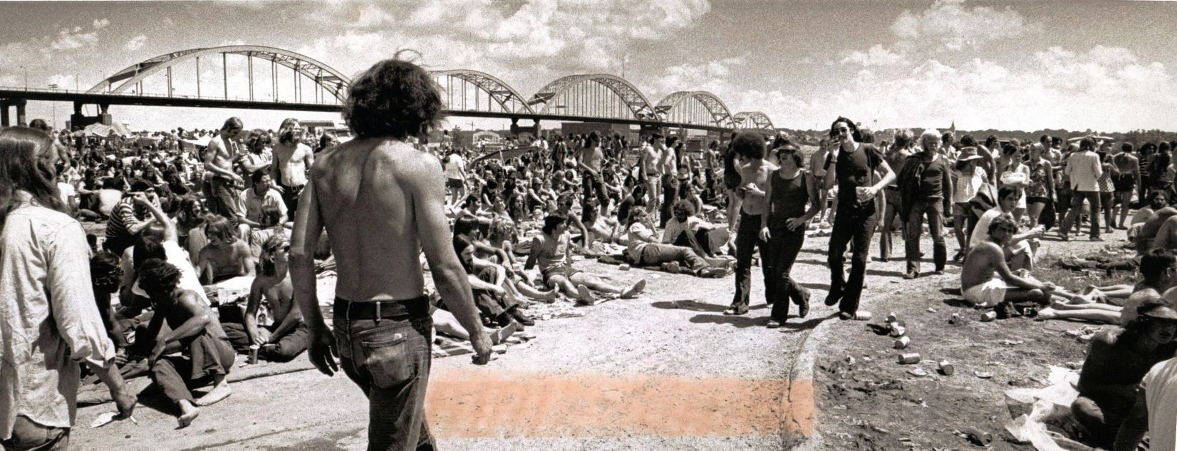 19730704 -- Davenport Levee